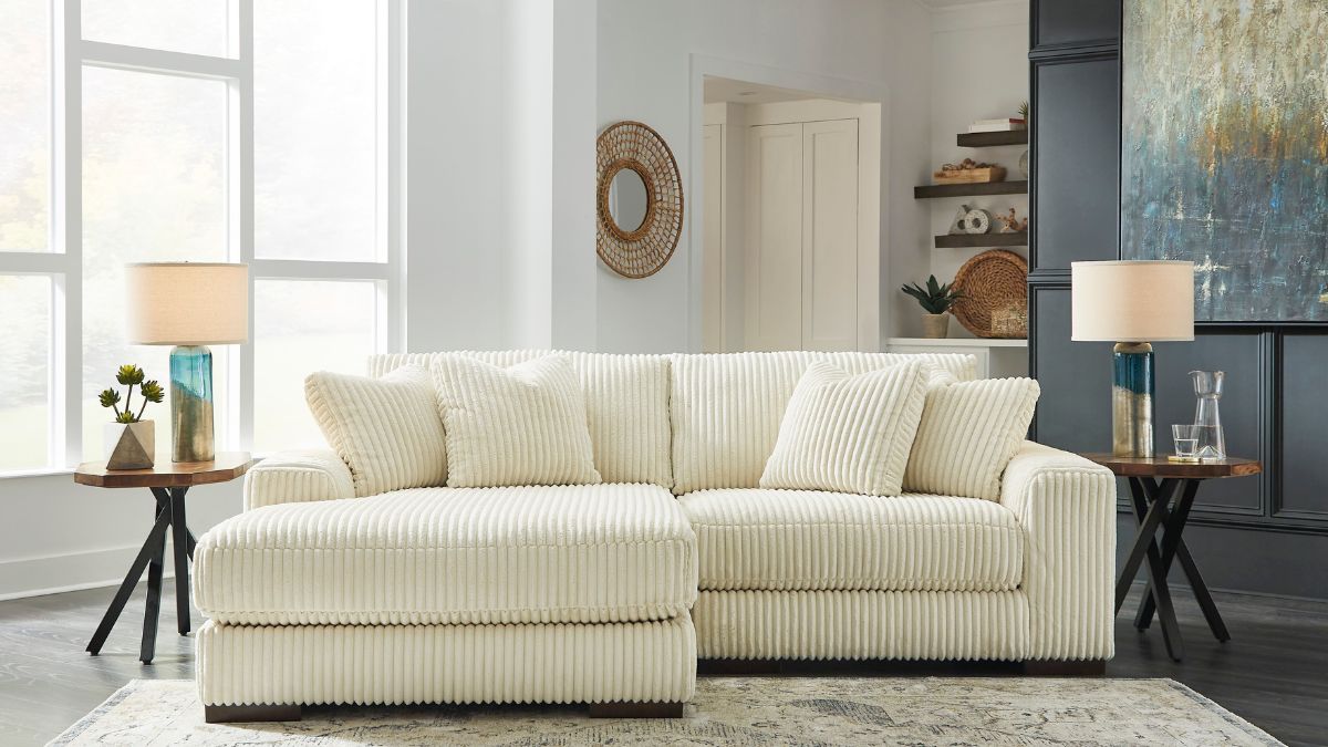 Lindyn 2 Piece Sectional with Chaise