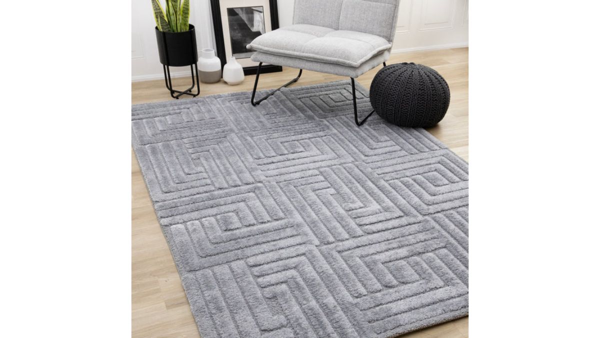 Luxe Blue Maze Design Rug