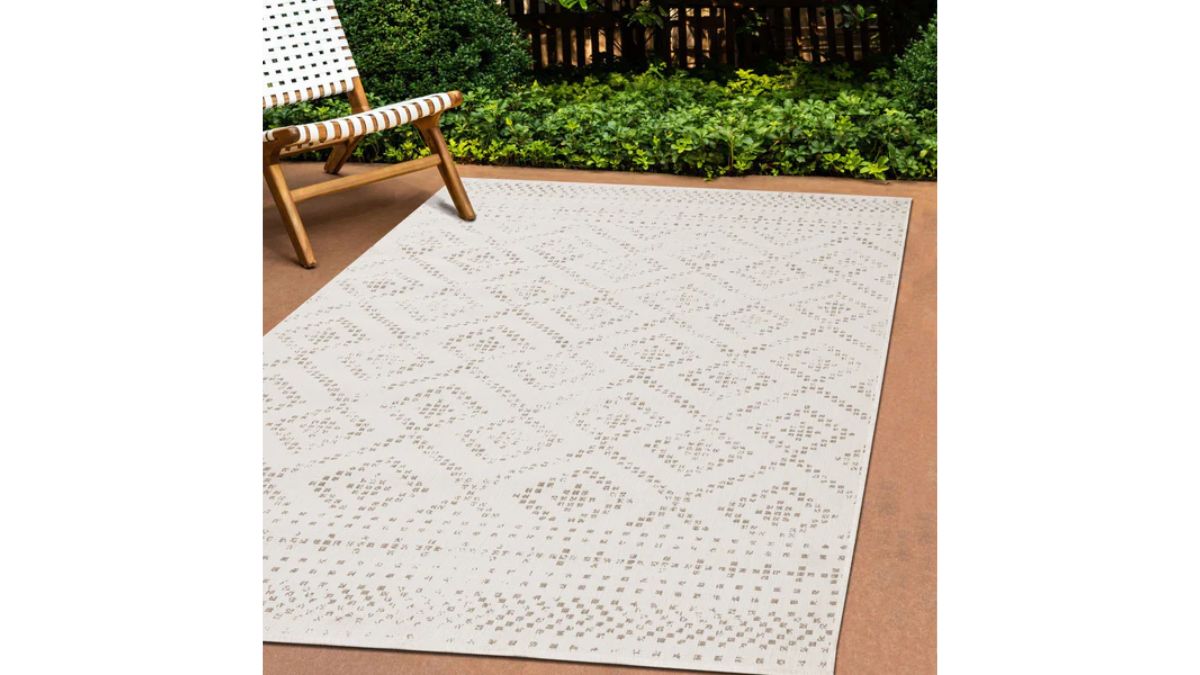 Bristol Beige Cream Diamond Pattern Reversible Rug