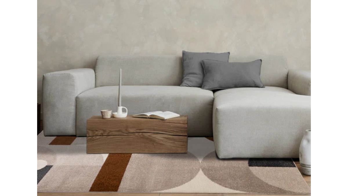 Malibu Taupe Oxblood Cream Curvy Geometric Design Rug