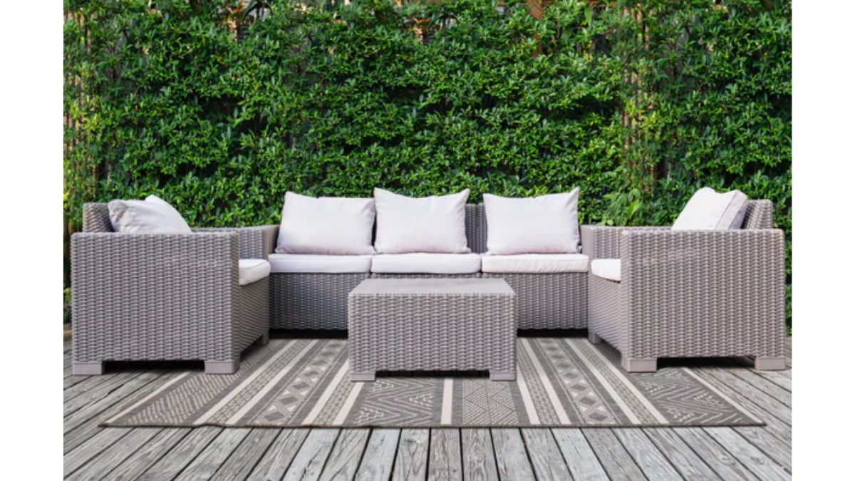 Bristol Reversible Grey White Striped Pattern Outdoor Rug