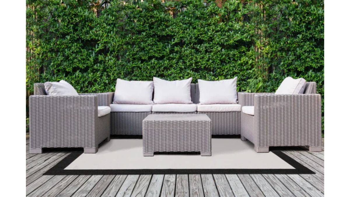 Bristol Reversible Cream Black Border Rug