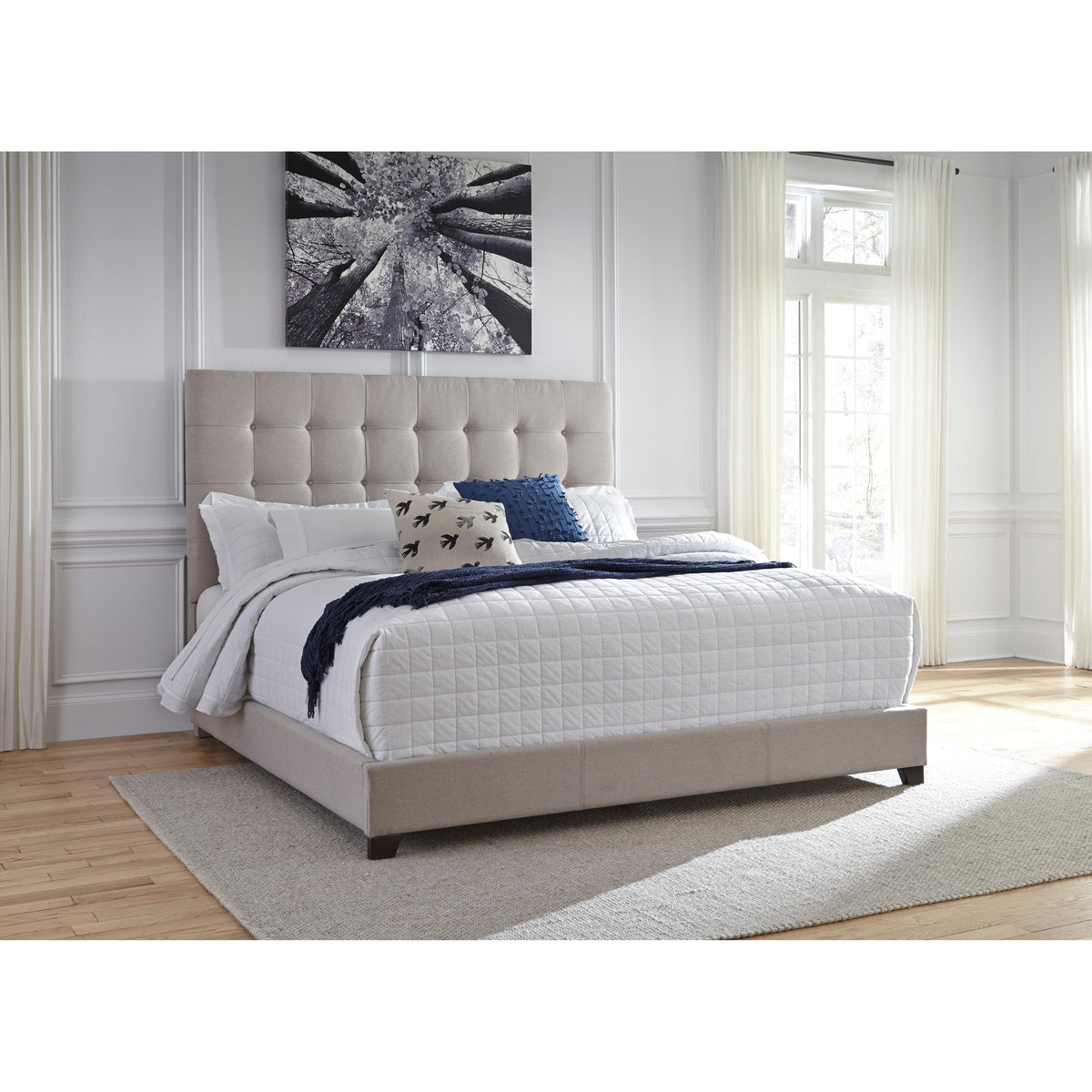 Signature Design by Ashley Dolante King Upholstered Panel Bed B130-582 IMAGE 1