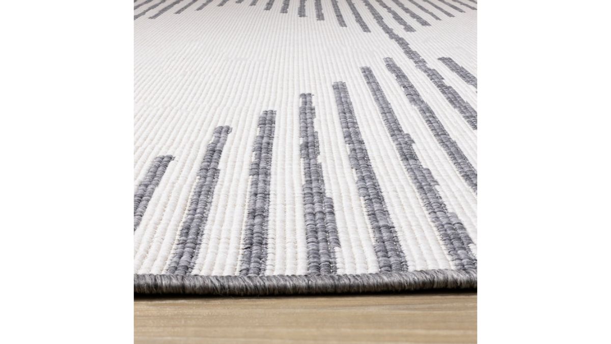 Bristol Grey Cream Pointing Triangles Reversible Rug