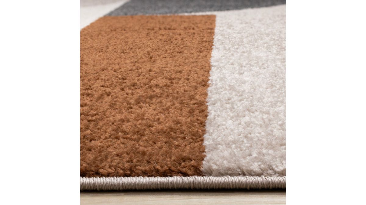Malibu Taupe Oxblood Cream Curvy Geometric Design Rug