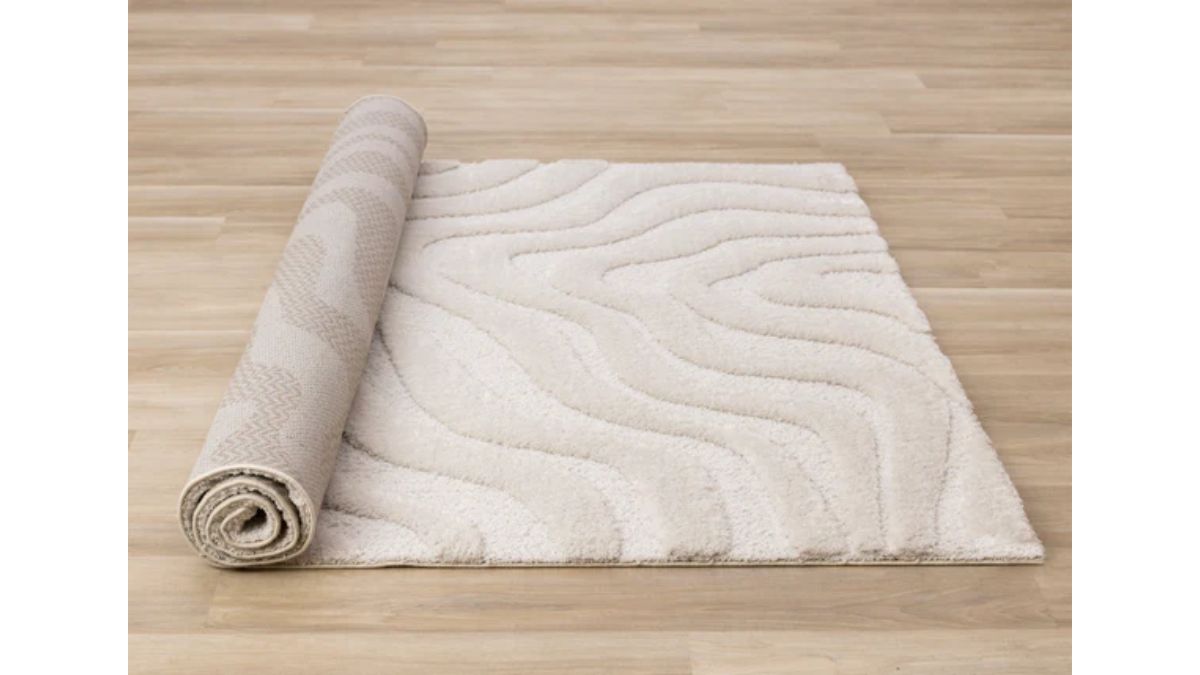 Luxe White Curvy Lines Rug