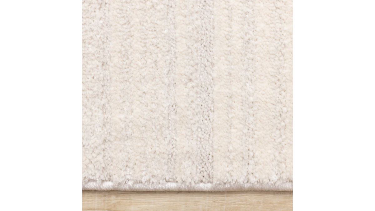 Ellington Beige Subtle Diamond Pattern Rug, 5'3" x 7'7"