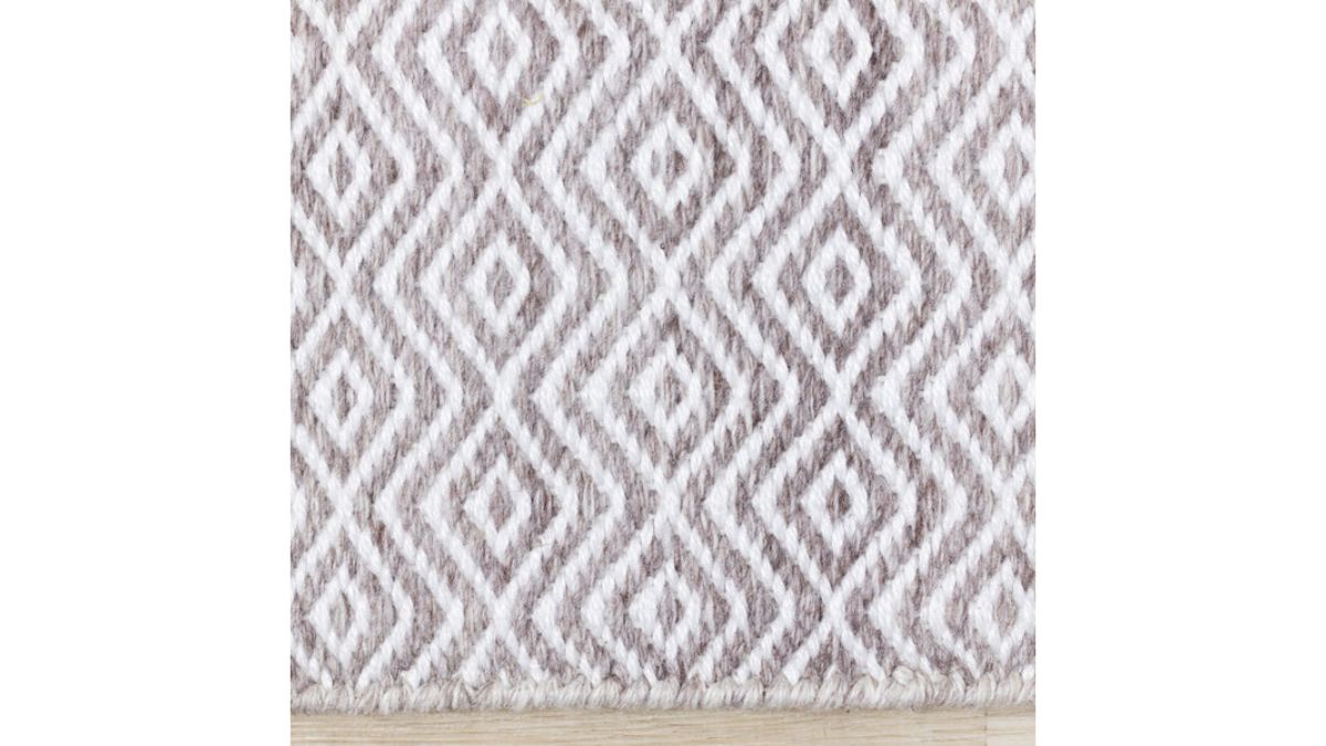 Aspen Beige Cream Tessellated Diamonds Woven Rug