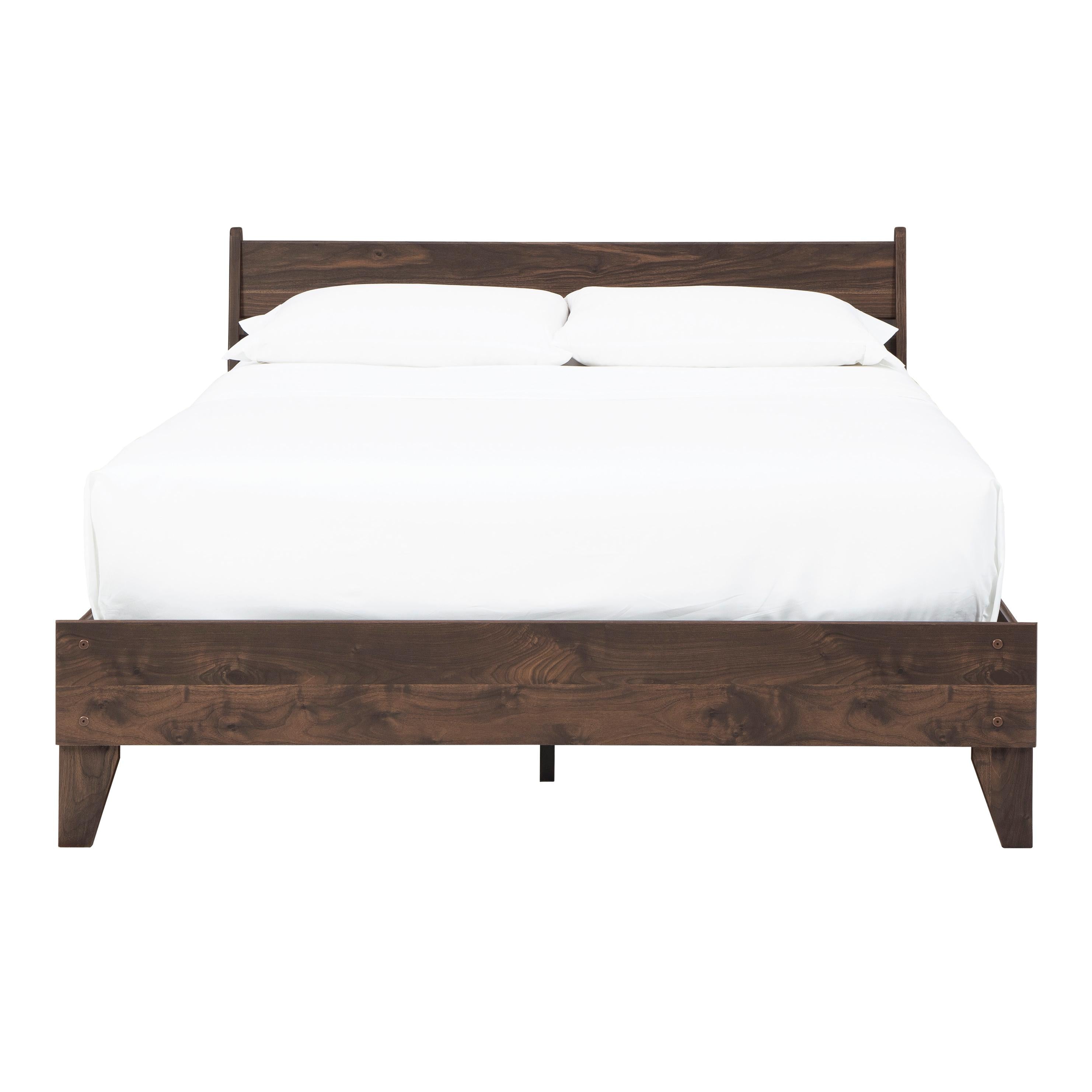 Signature Design by Ashley Calverson EB3660B1 Queen Panel Platform Bed IMAGE 2