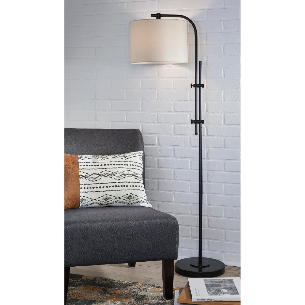 Signature Design by Ashley Baronvale L206041 Metal Floor Lamp IMAGE 3