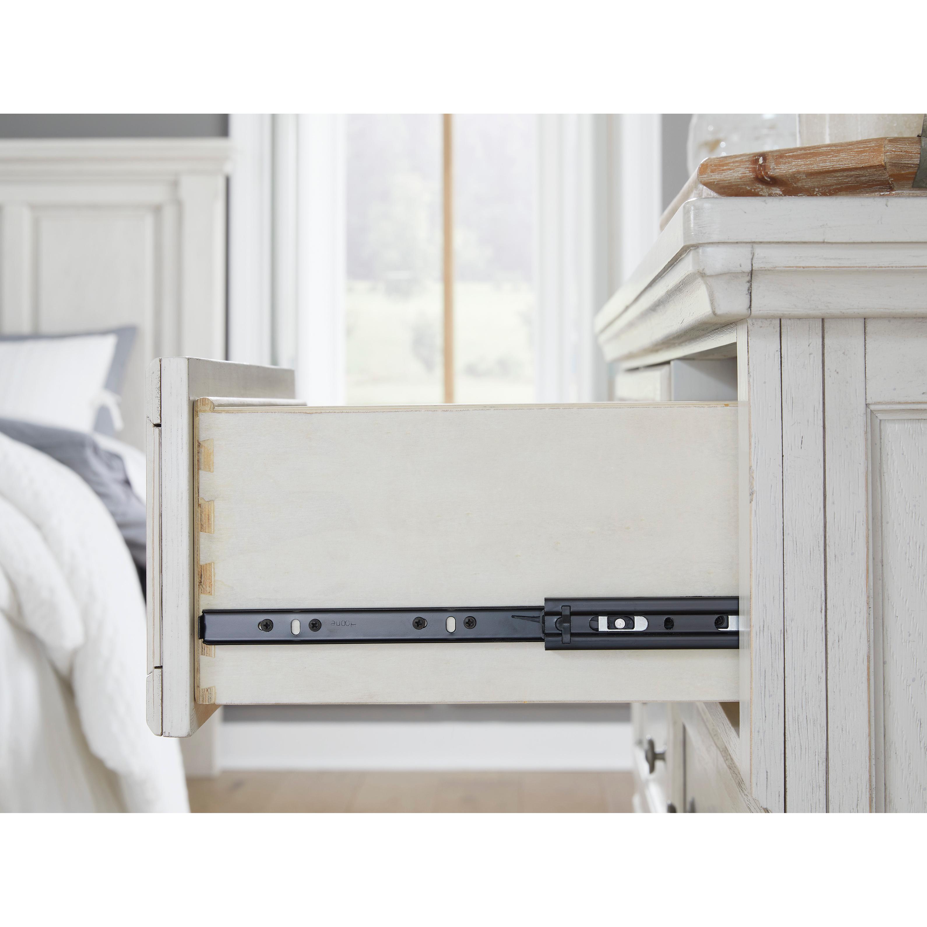 Signature Design by Ashley Robbinsdale B742-31 Dresser IMAGE 8