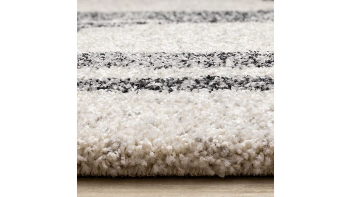 Marquis White Black Distressed Marker Lines Design