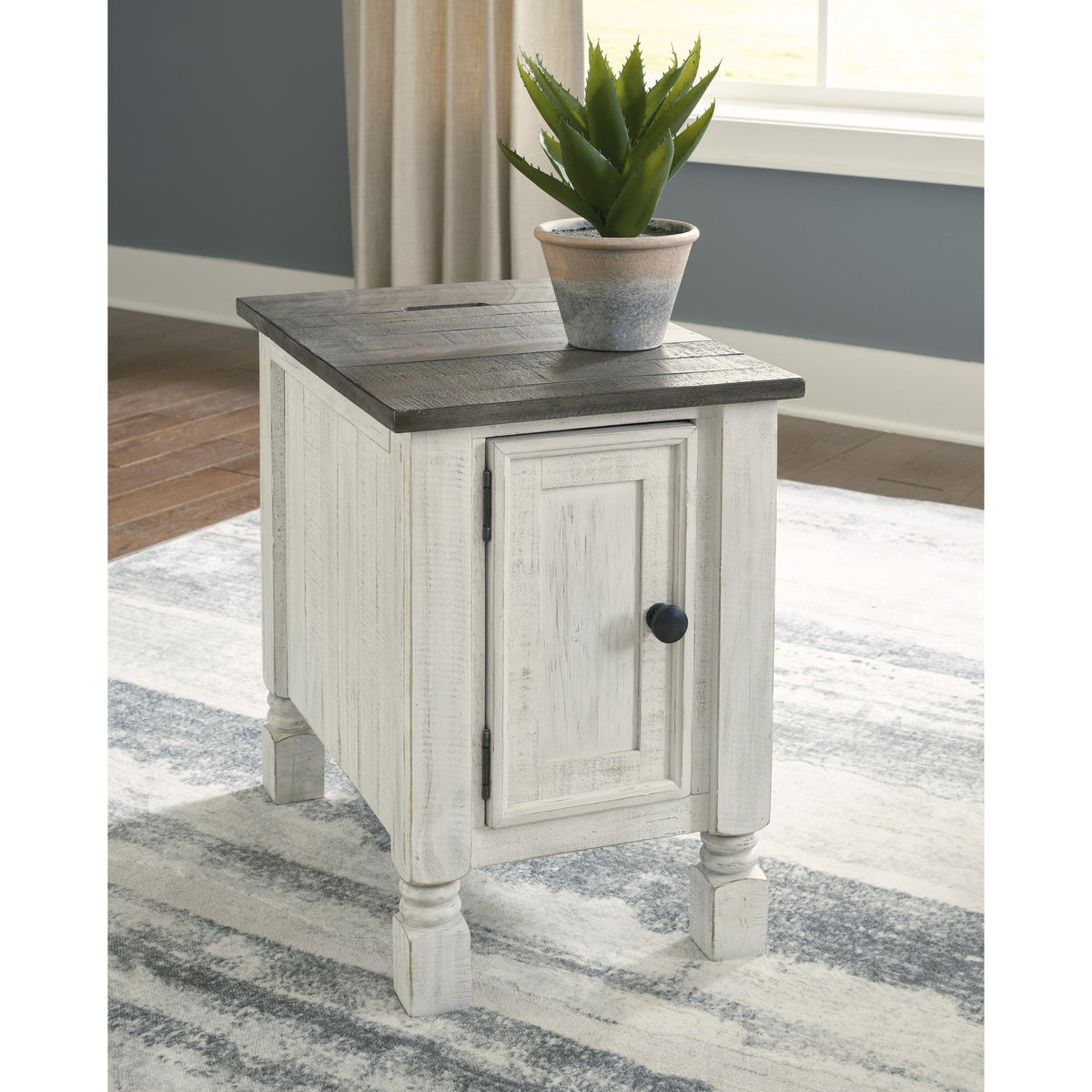 Signature Design by Ashley Havalance T994-7 Chair Side End Table IMAGE 7