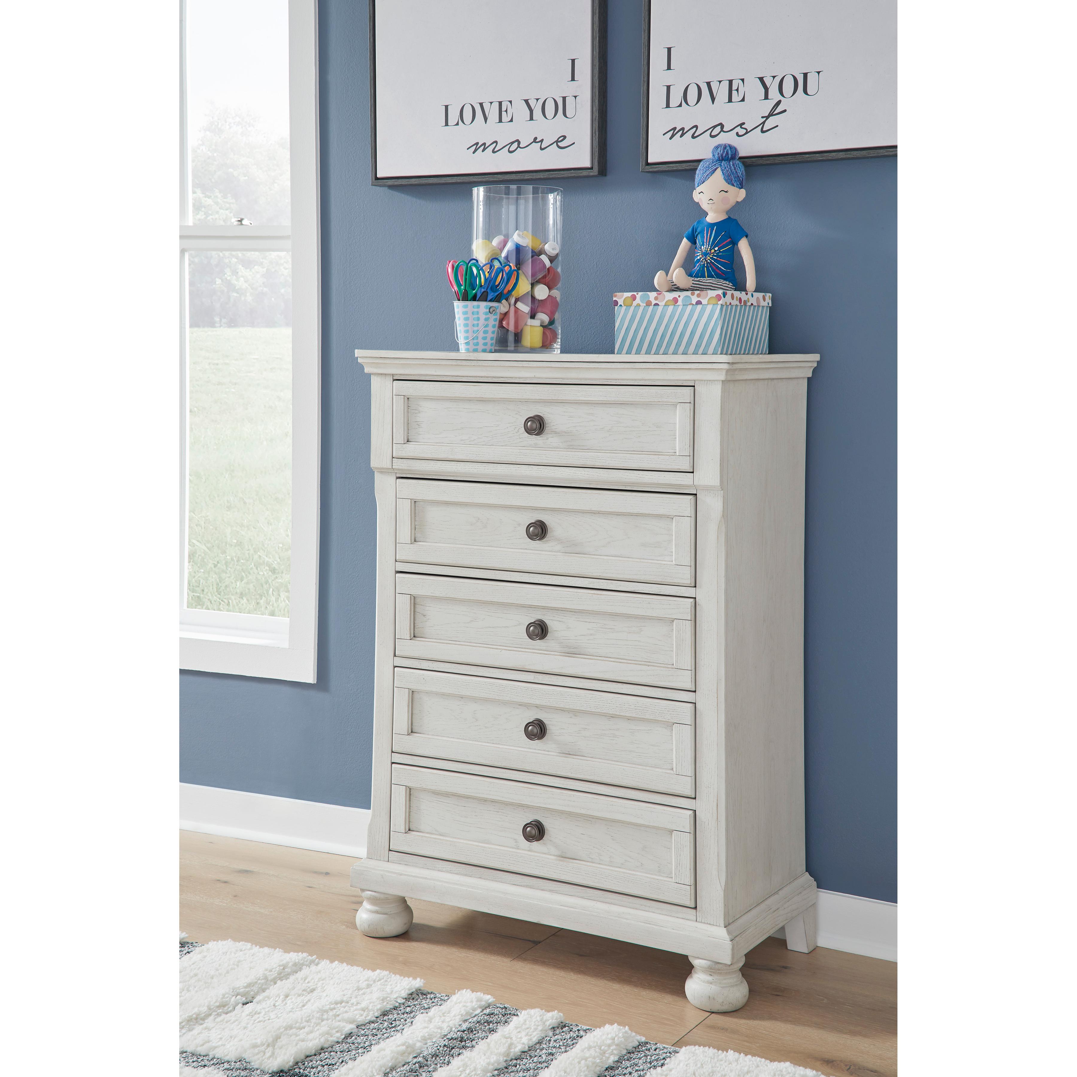 Signature Design by Ashley Robbinsdale B742-45 Five Drawer Chest IMAGE 5