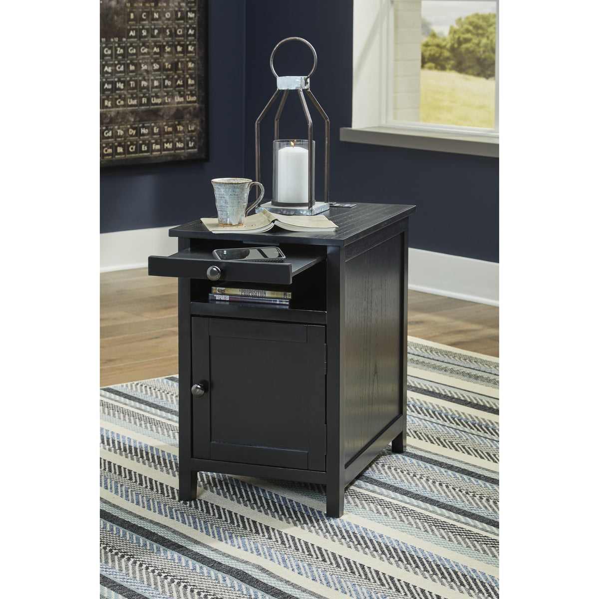 Signature Design by Ashley Treytown T300-617 Chair Side End Table IMAGE 7