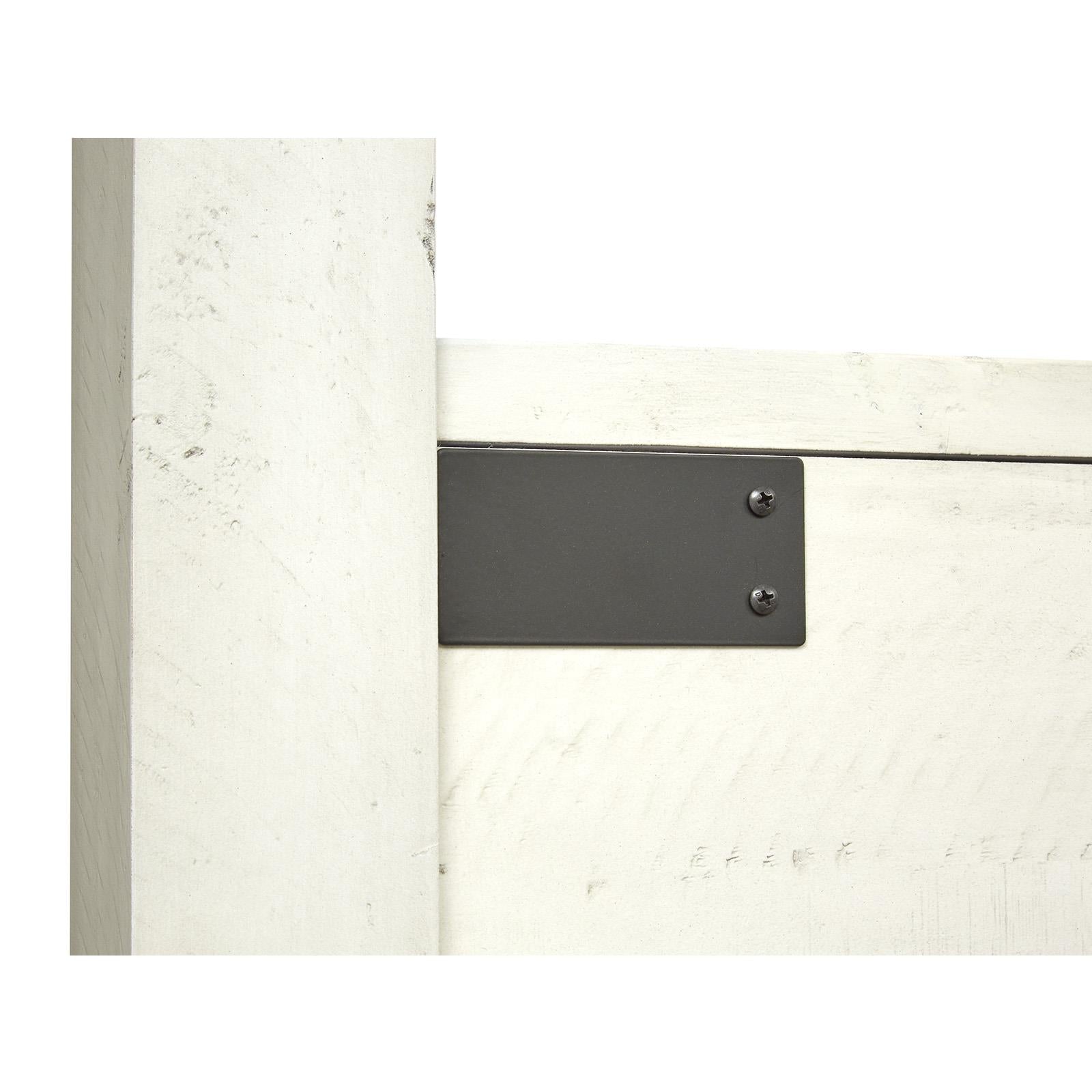 Magnussen Chesters Mill B5405-76 Complete Cal.King Poster Bed IMAGE 4