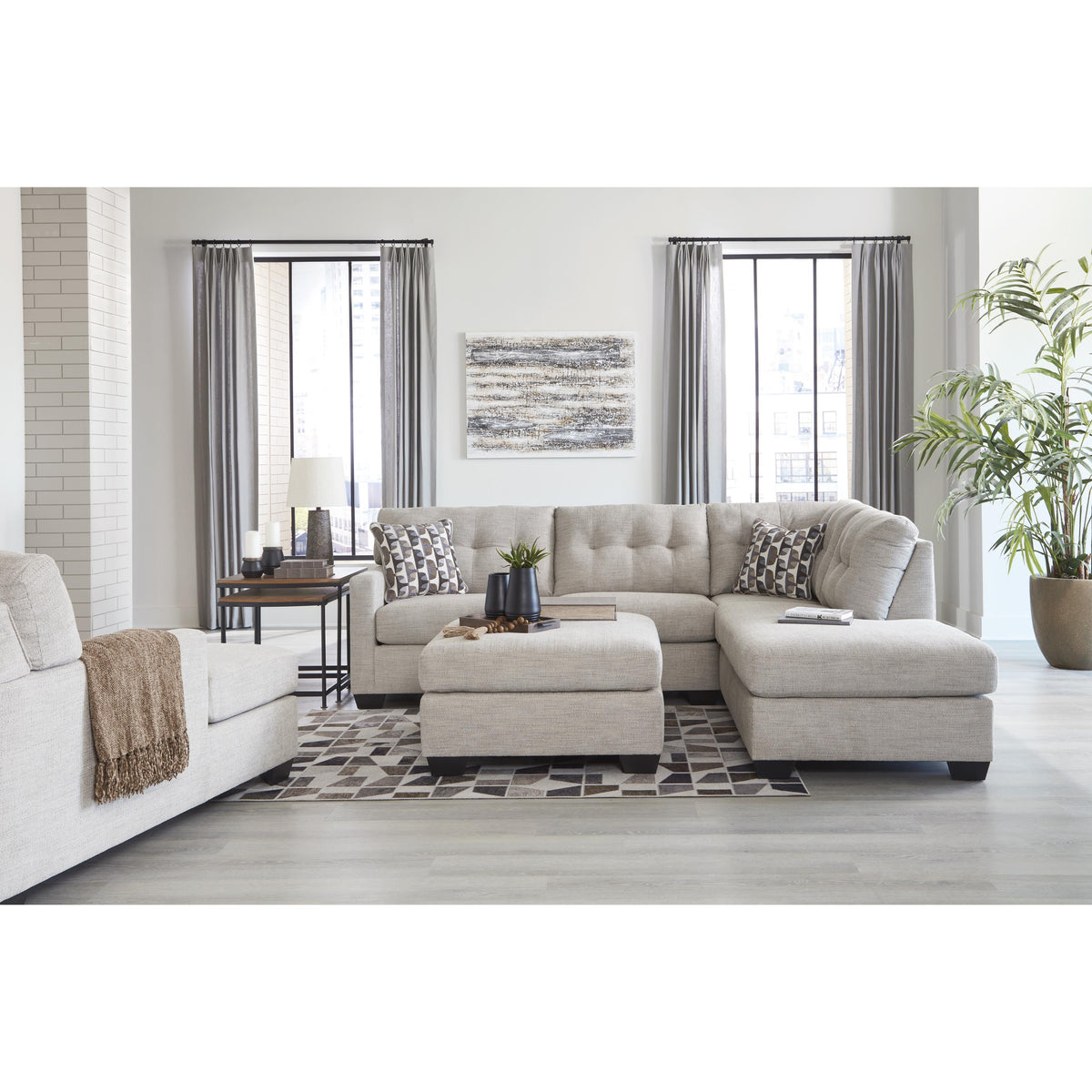 Signature Design by Ashley Mahoney 31004S2 2 pc Sectional with Chaise IMAGE 5