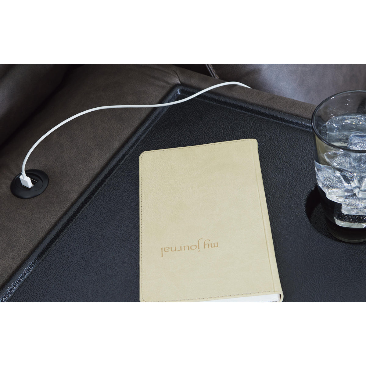 Signature Design by Ashley Lavenhorne 6330689 Reclining Sofa with Drop Down Table IMAGE 9