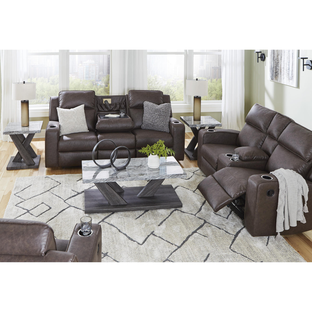 Signature Design by Ashley Lavenhorne 6330694 Double Reclining Loveseat with Console IMAGE 9