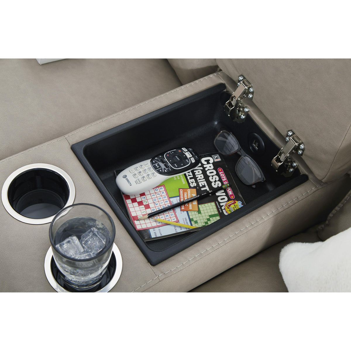 Signature Design by Ashley Lavenhorne 6330794 Double Reclining Loveseat with Console IMAGE 7