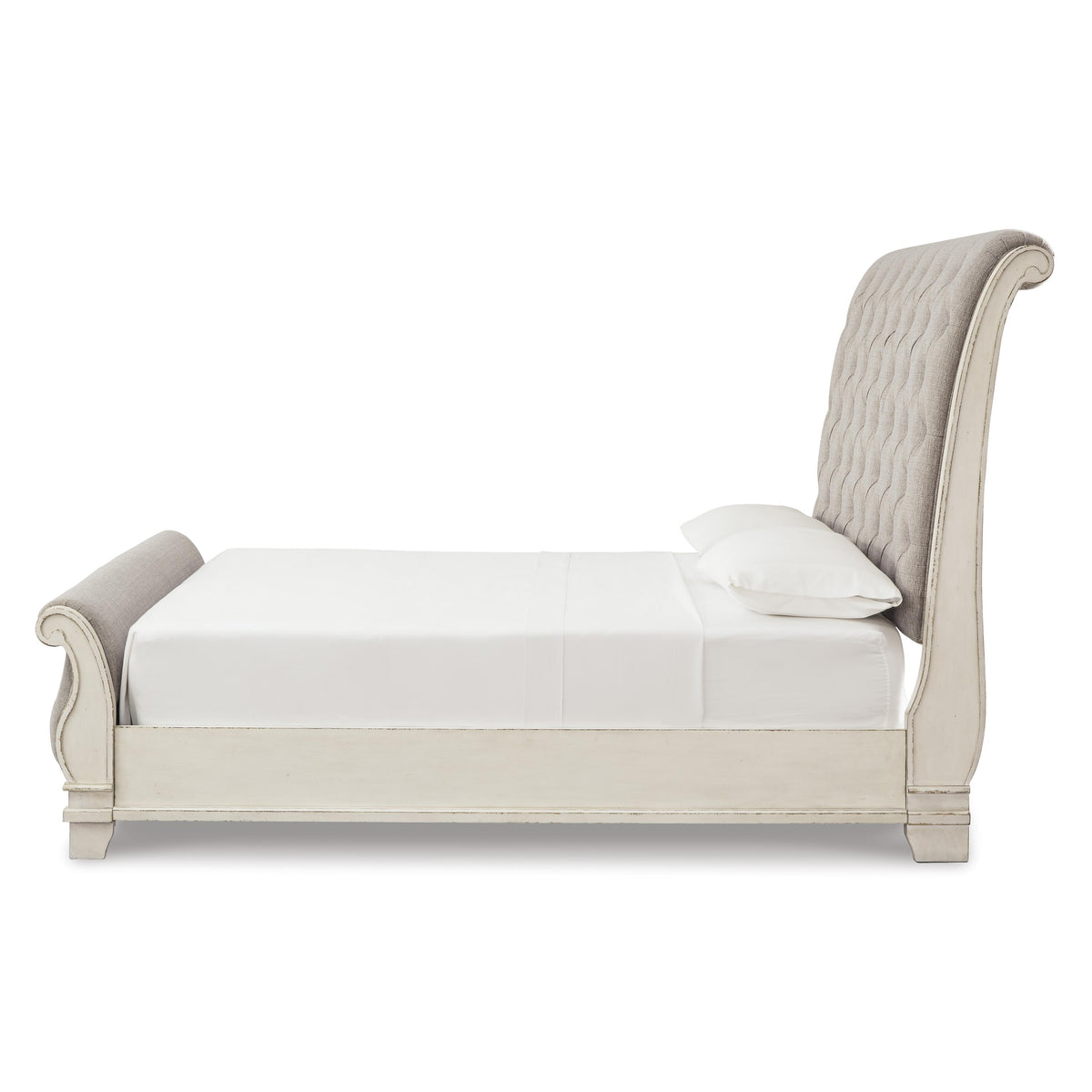 Signature Design by Ashley Realyn B743B10 California King Sleigh Bed IMAGE 3