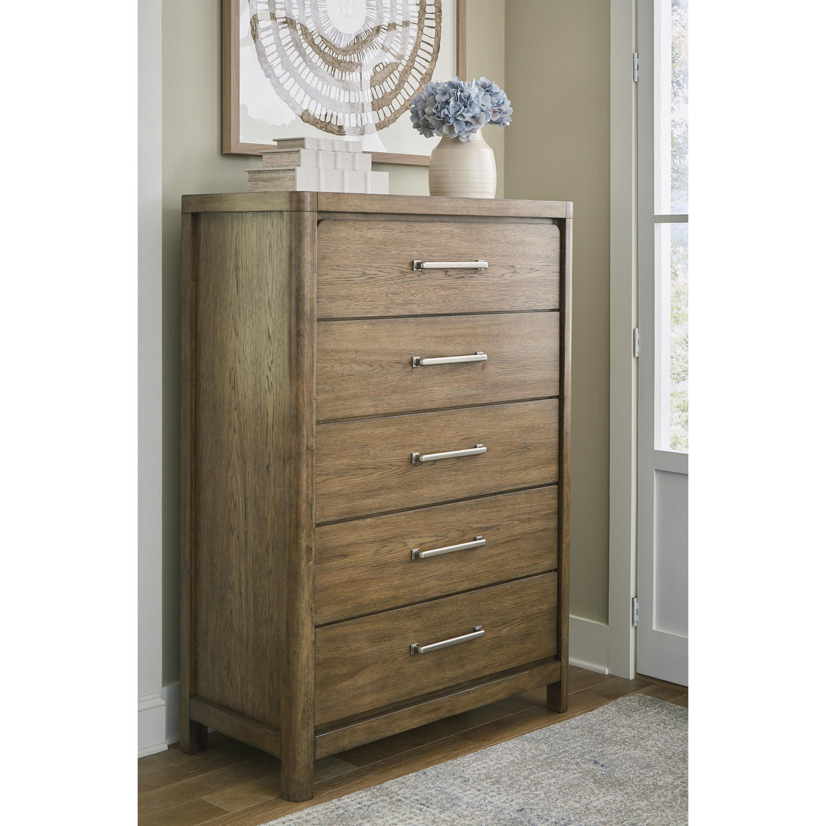 Signature Design by Ashley Cabalynn B974-46 Five Drawer Chest IMAGE 7