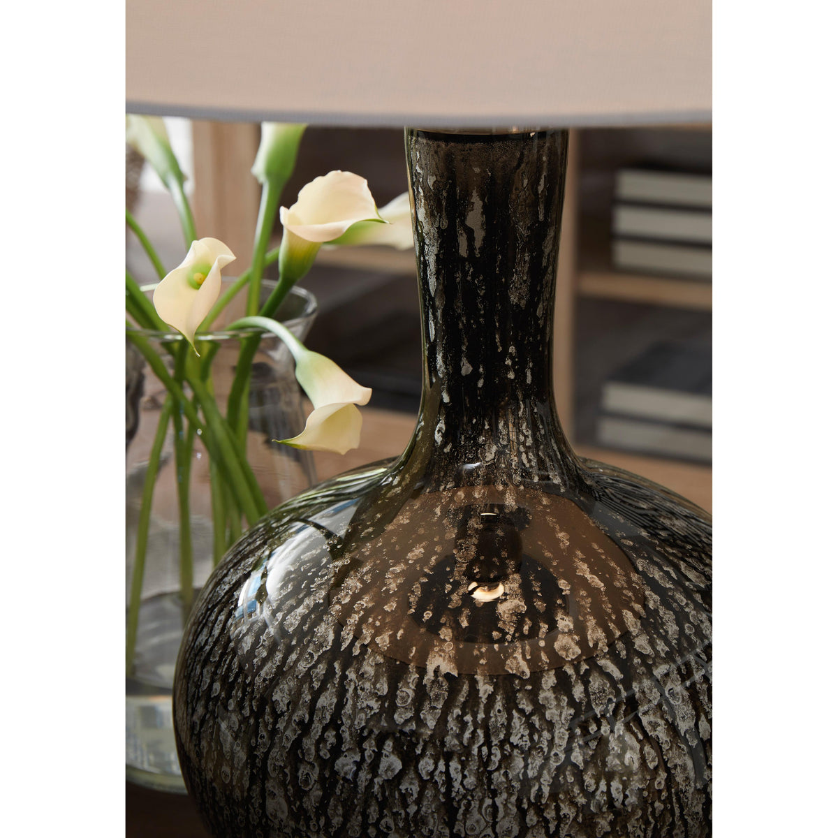 Signature Design by Ashley Tenslow L430844 Glass Table Lamp IMAGE 4
