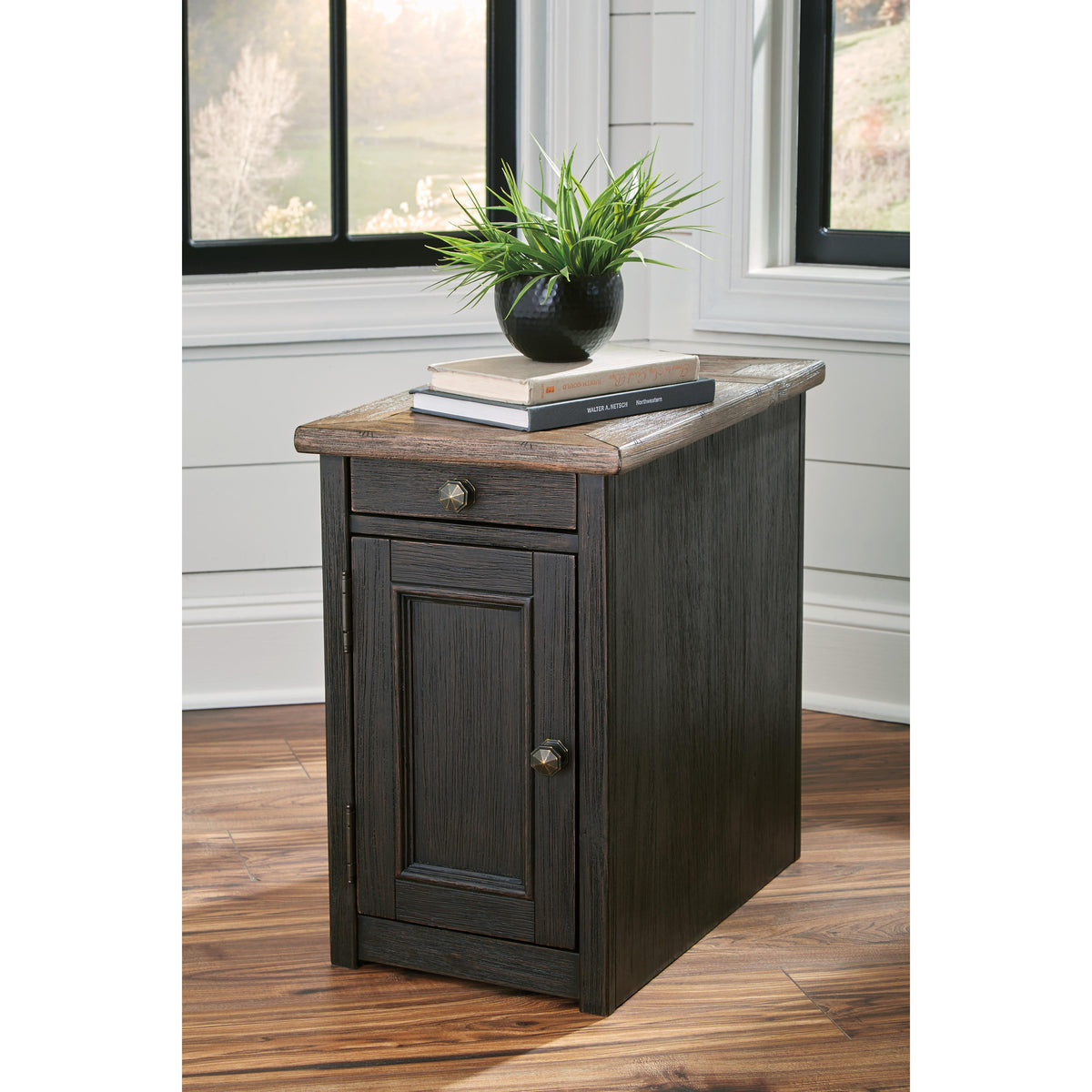 Signature Design by Ashley Tyler Creek T736T1 Coffee Table and 2 Chairside End Tables IMAGE 3