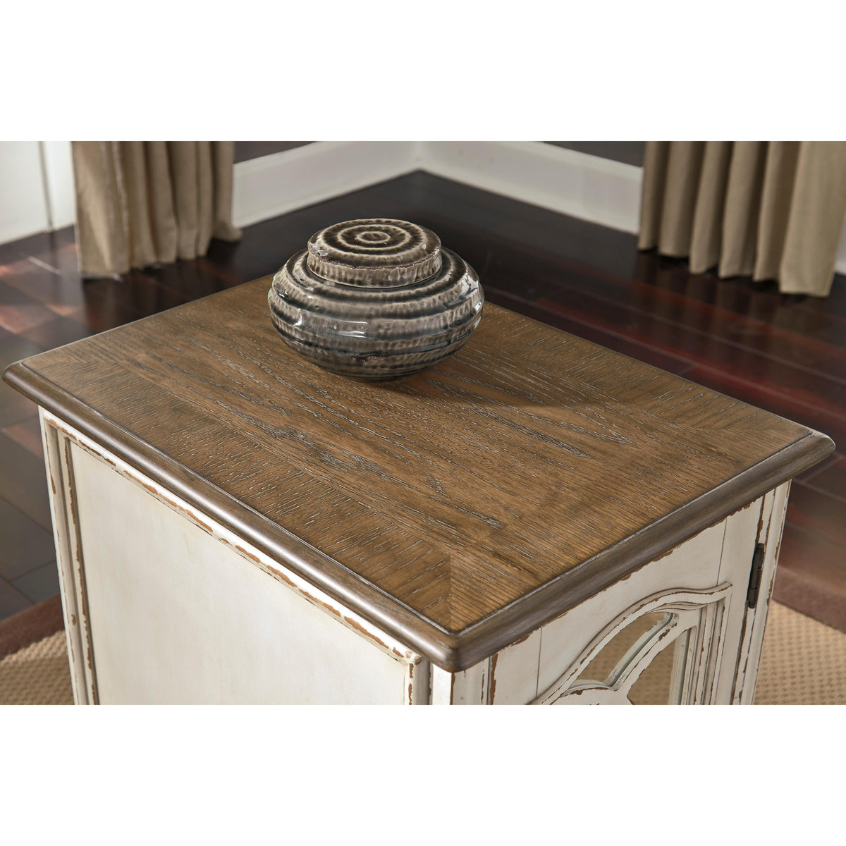 Signature Design by Ashley Realyn T743T2 Coffee Table and 2 End Tables IMAGE 6