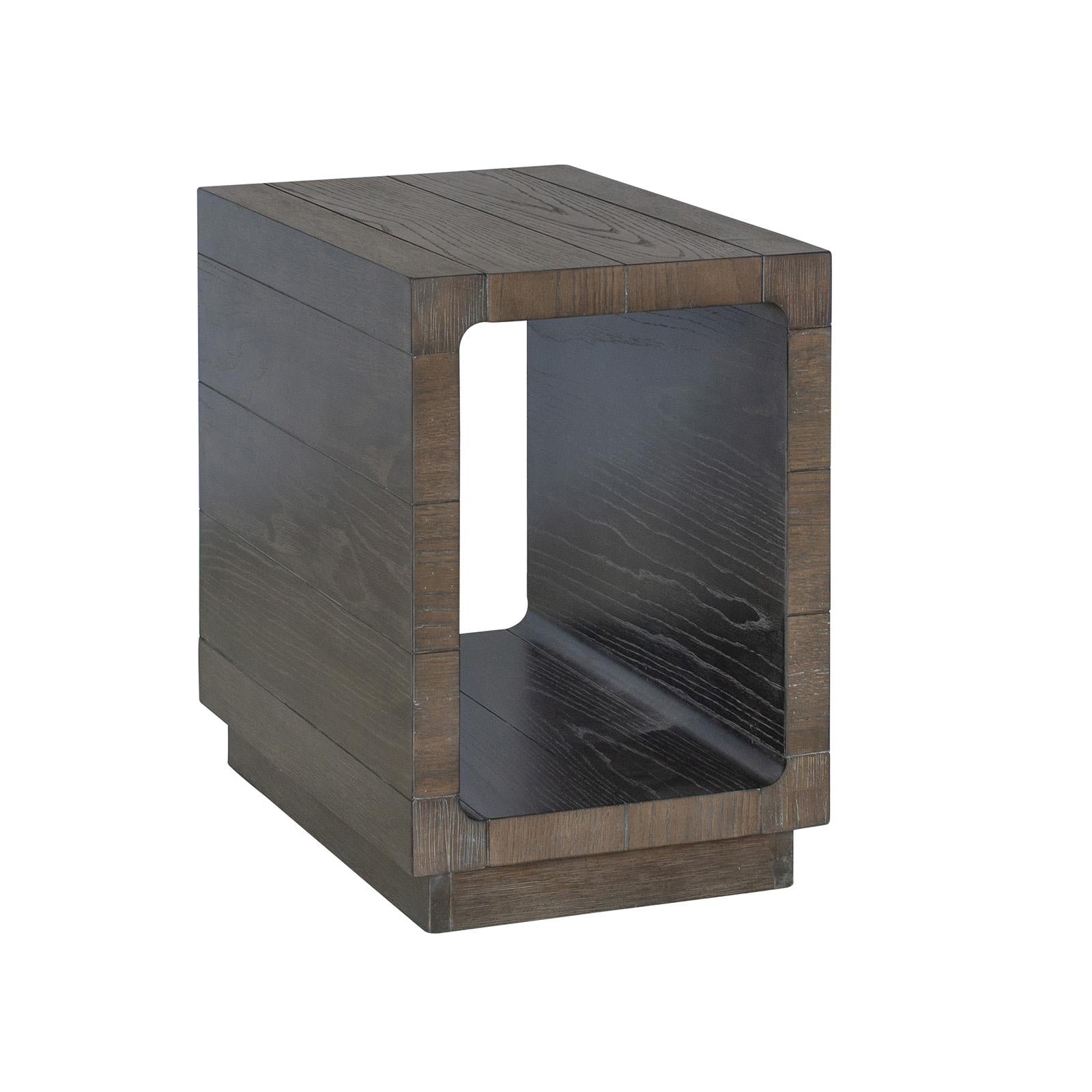 Magnussen LeLand T5704-10 Chairside End Table IMAGE 1