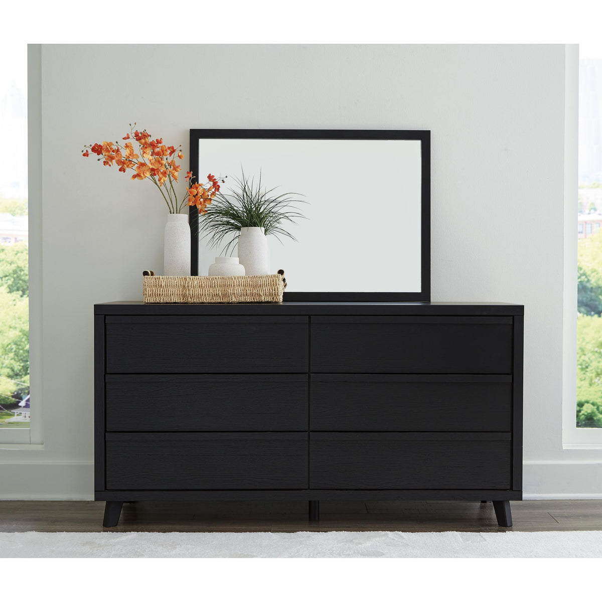 Signature Design by Ashley Danziar B1013B11 Dresser and Mirror IMAGE 3