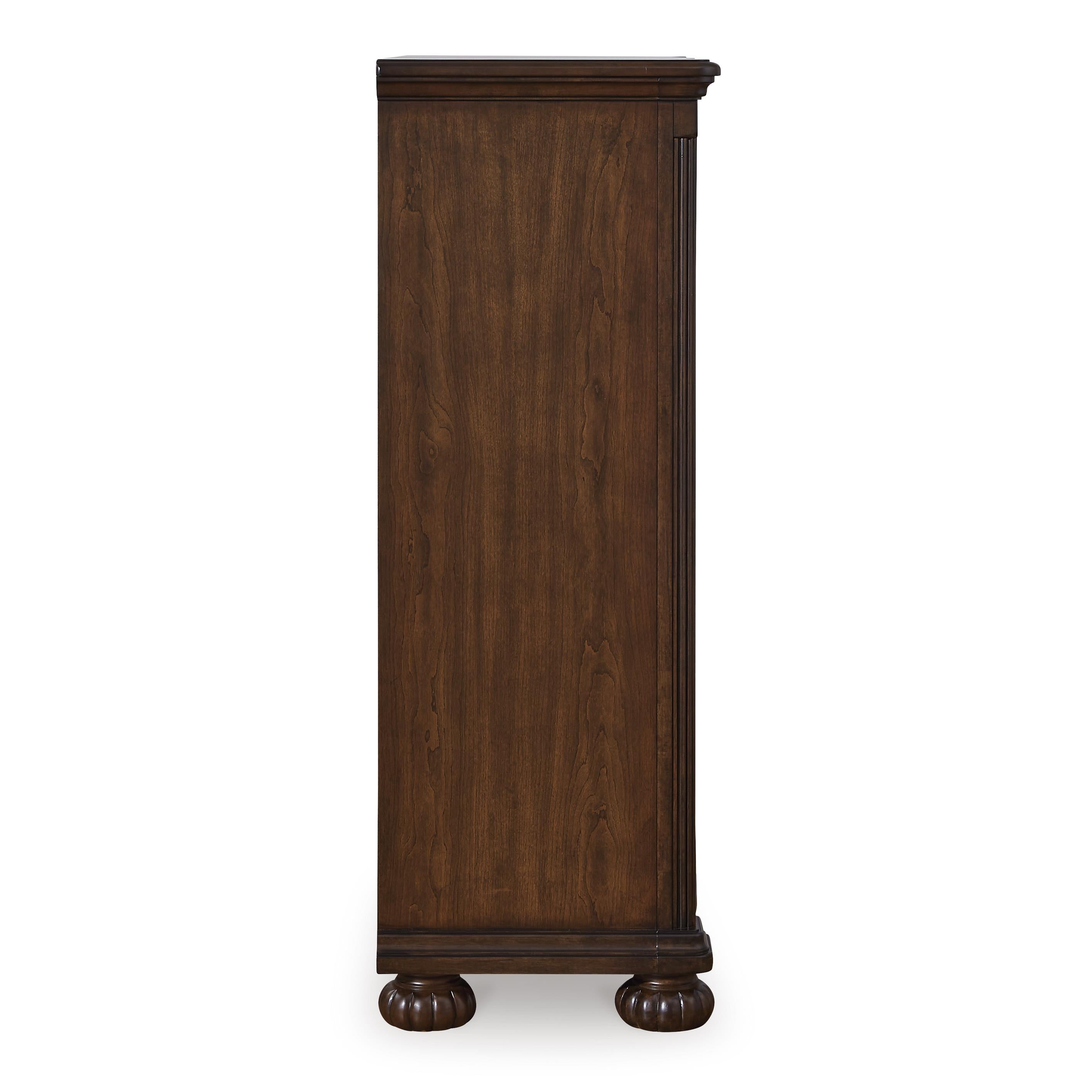 Signature Design by Ashley Lavinton B764-46 Five Drawer Chest IMAGE 4