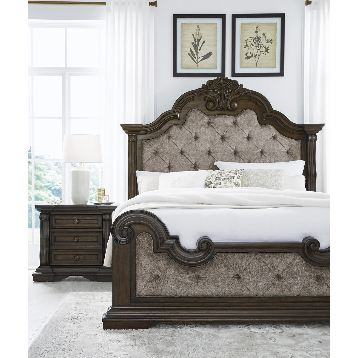 Signature Design by Ashley Maylee B947B4 King Upholstered Bed IMAGE 9