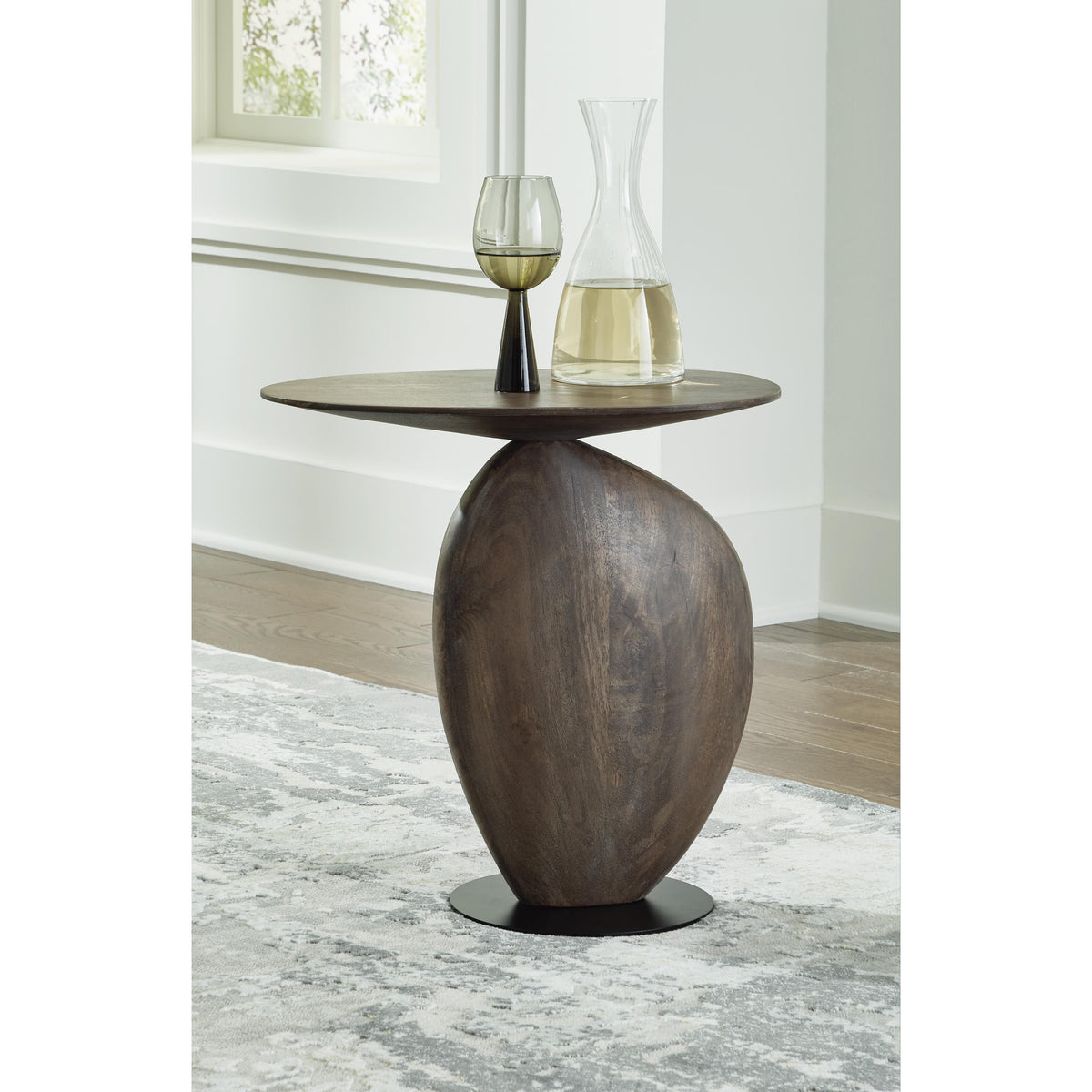 Signature Design by Ashley Cormmet A4000612 Accent Table IMAGE 5