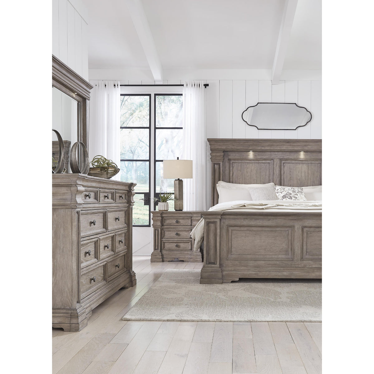 Signature Design by Ashley Blairhurst B916B5 California King Panel Bed IMAGE 10