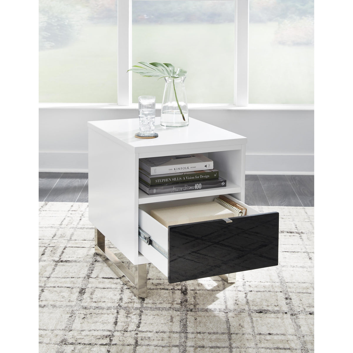 Signature Design by Ashley Gardoni T756-7 Chair Side End Table IMAGE 7