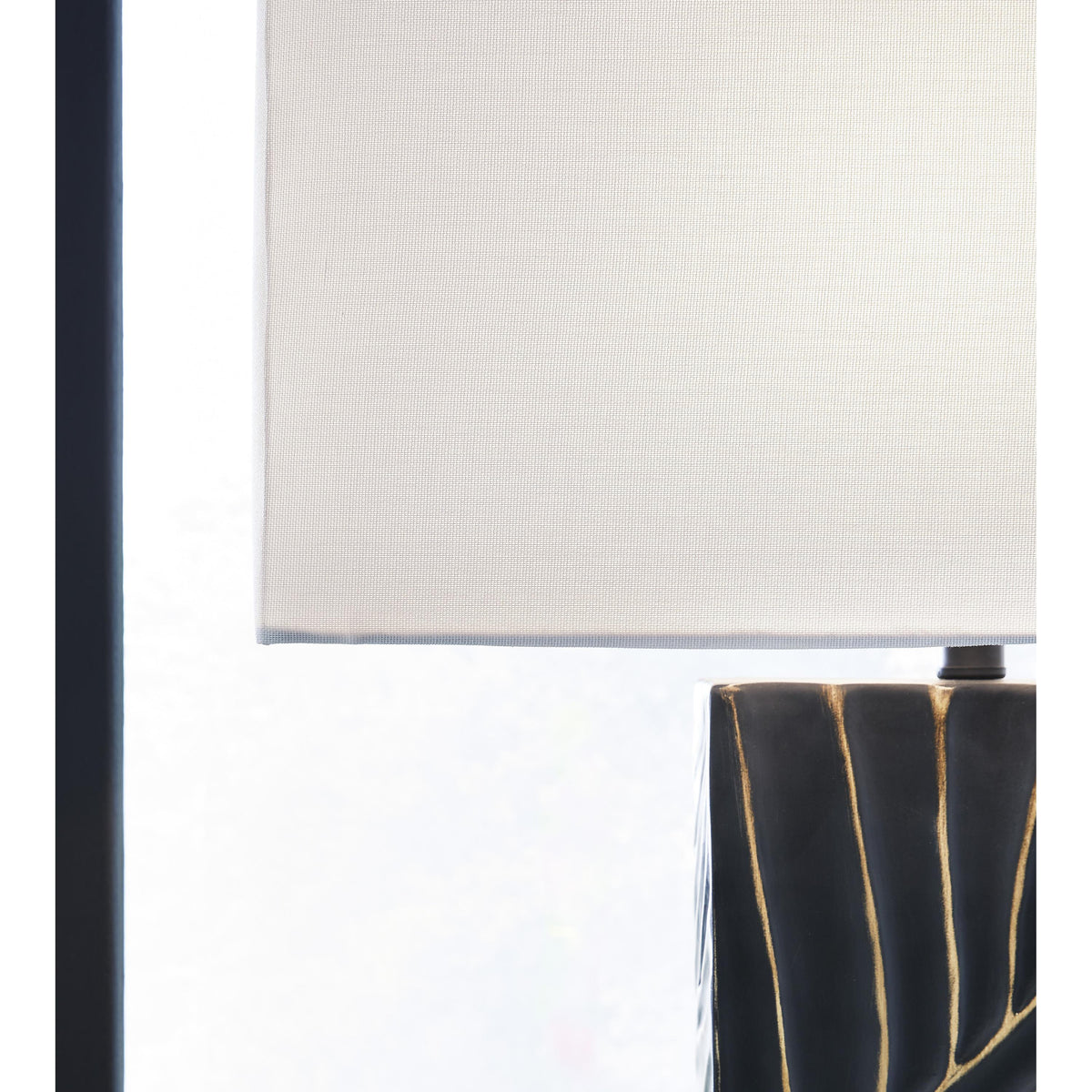 Signature Design by Ashley Bartlen L235774 Poly Table Lamp IMAGE 3