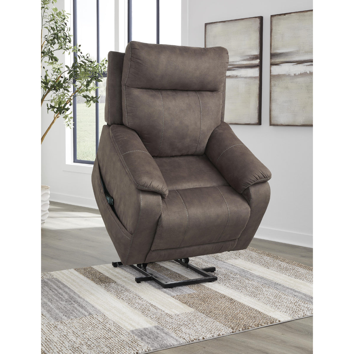 Signature Design by Ashley Crestmeade 1350412 Power Lift Recliner IMAGE 9