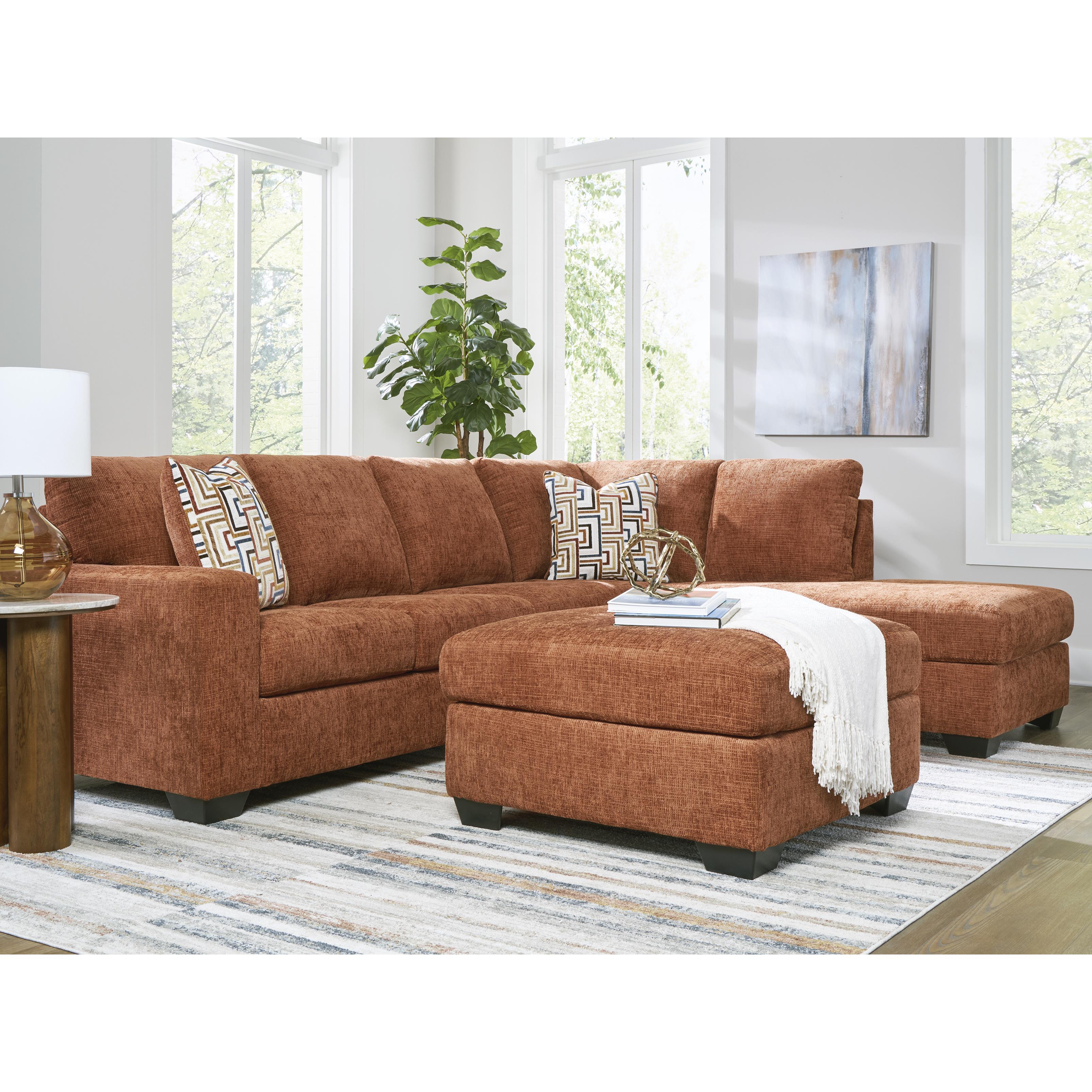 Signature Design by Ashley Aviemore 24304S2 2 pc Sectional with Chaise IMAGE 5