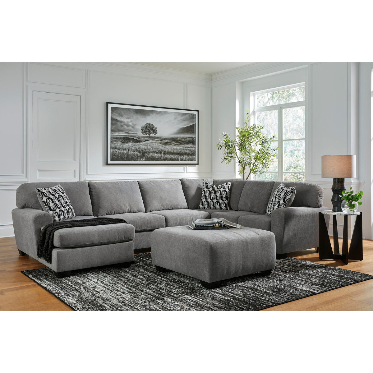 Benchcraft Birkdale Court 32402S1 3 pc Sectional with Chaise IMAGE 8