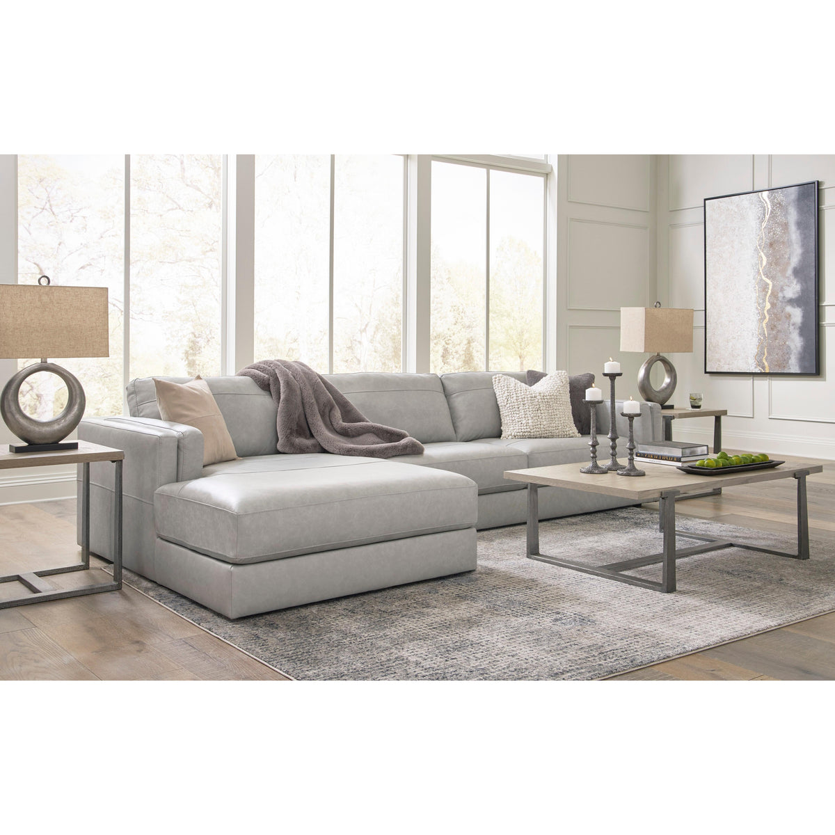 Signature Design by Ashley Amiata 57404S1 2 pc Sectional with Chaise IMAGE 6