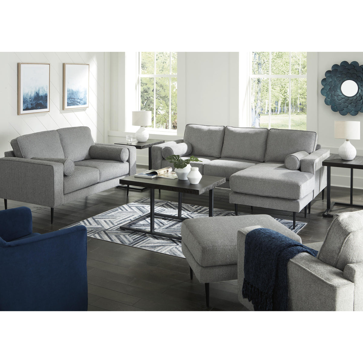 Signature Design by Ashley Hazela 41102U1 Chair and Ottoman IMAGE 4