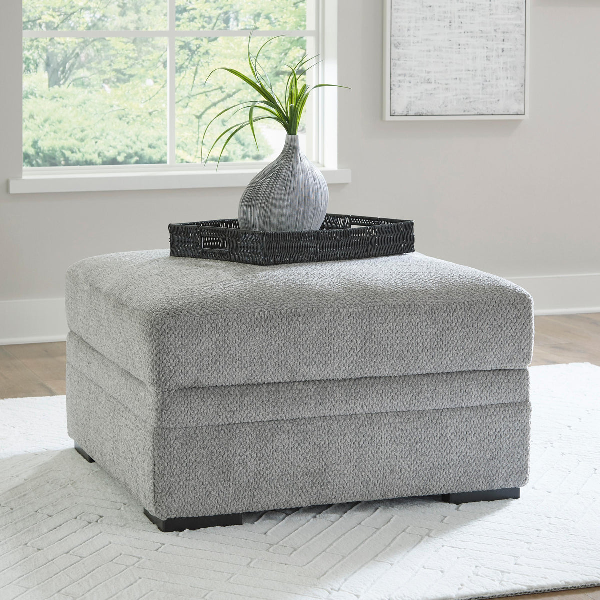 Signature Design by Ashley Casselbury 52906U1 Oversized Swivel Chair and Ottoman IMAGE 3