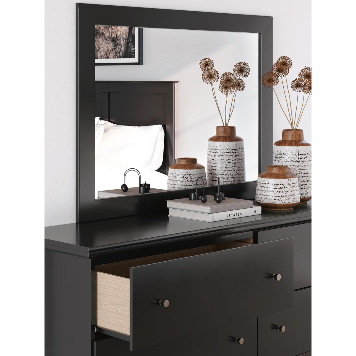 Signature Design by Ashley Maribel B138B50 Dresser and Mirror IMAGE 7
