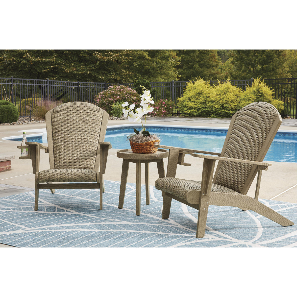 Signature Design by Ashley Marina Sun PCP204-706 Round End Table IMAGE 7