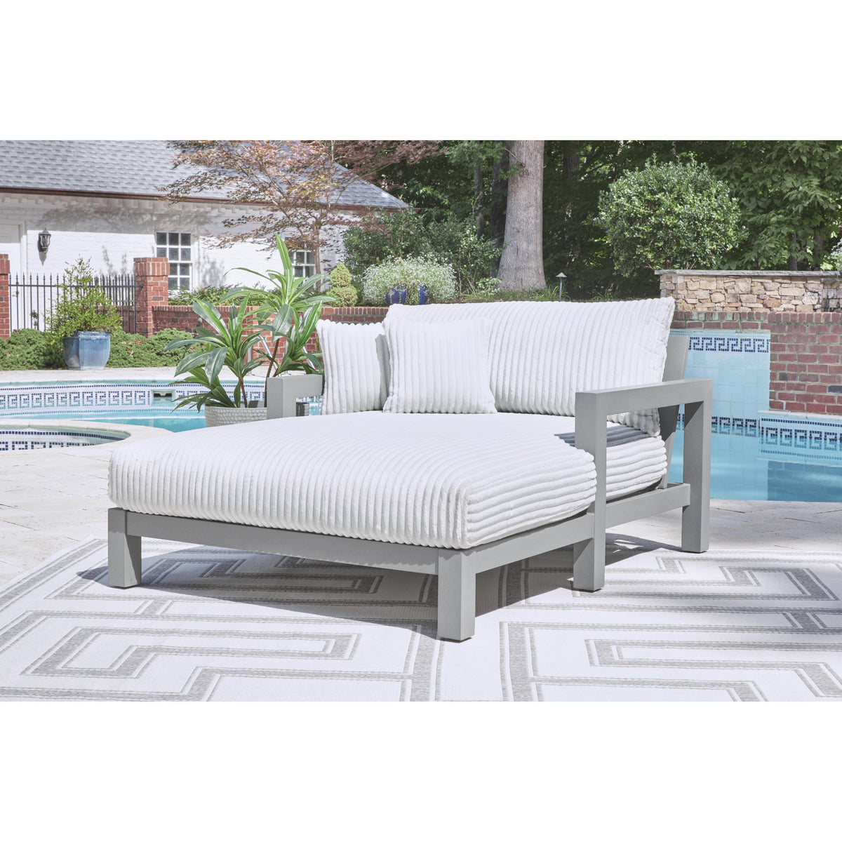 Signature Design by Ashley Hurley Park PCP695-815 Chaise Lounge with Cushion IMAGE 4