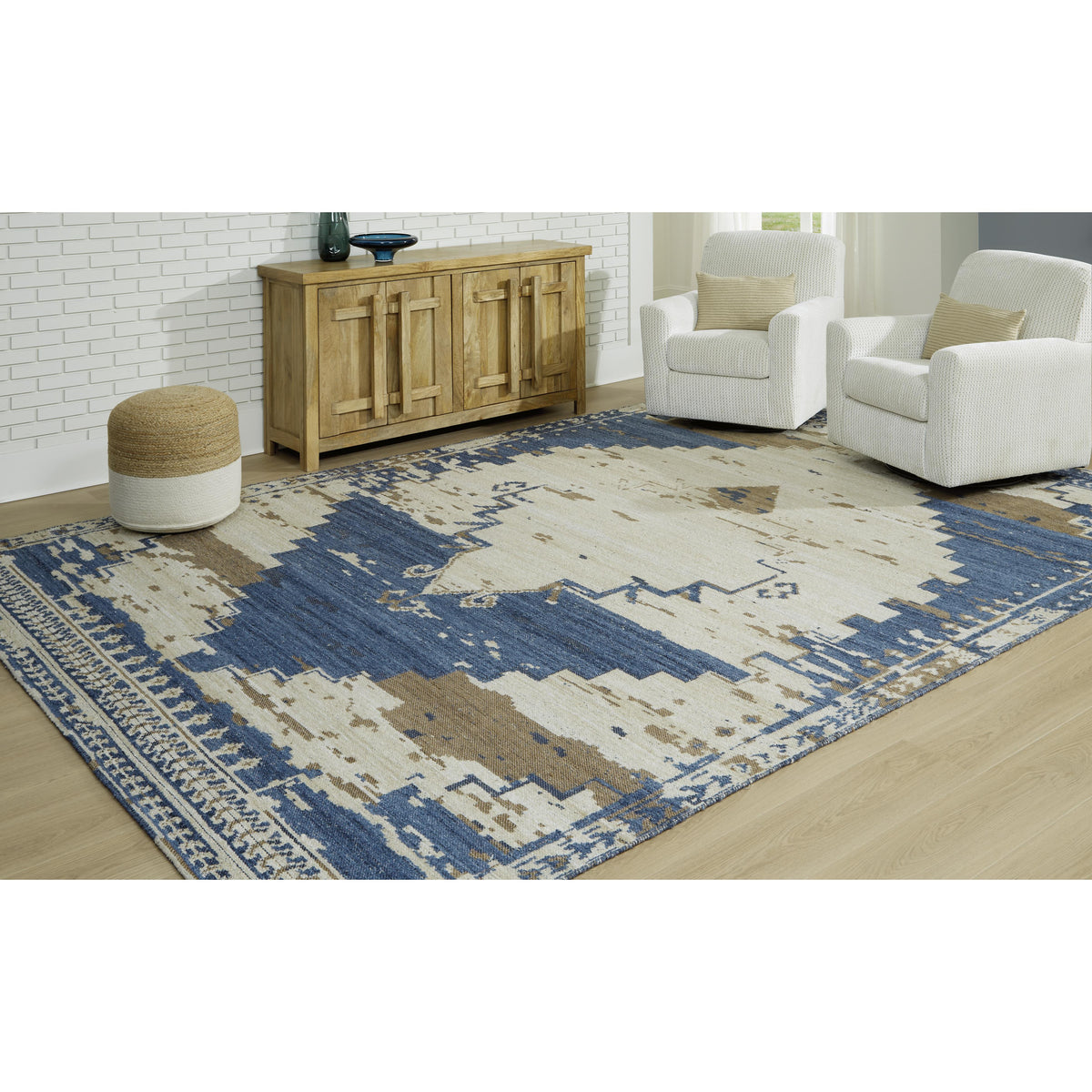 Signature Design by Ashley Varnler R407130 Extra Large Rug IMAGE 2