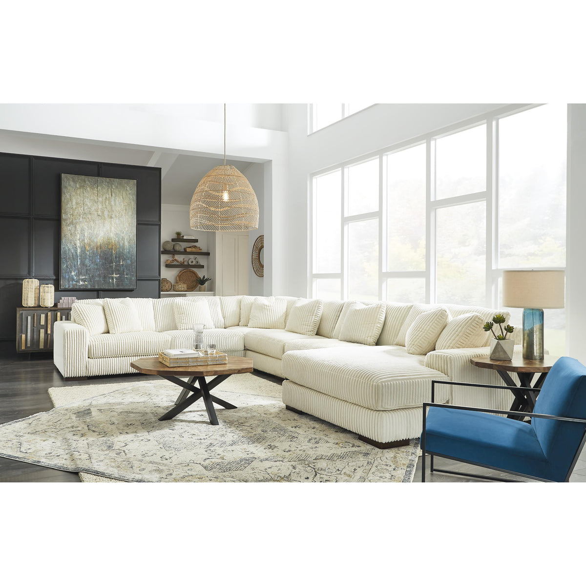 Signature Design by Ashley Lindyn 21104S19 6 pc Sectional with Chaise IMAGE 3