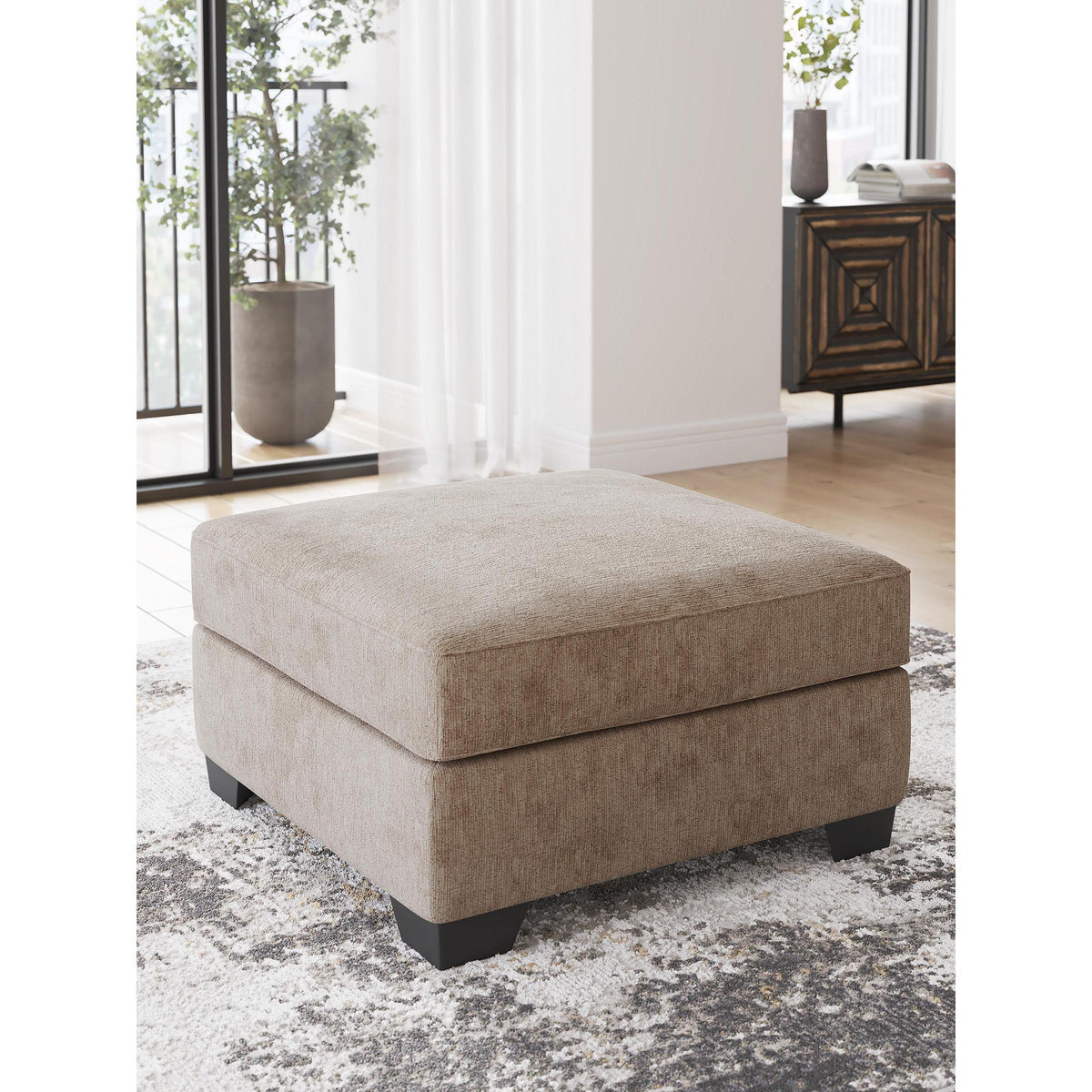 Benchcraft Olten 3130408 Oversized Accent Ottoman IMAGE 4