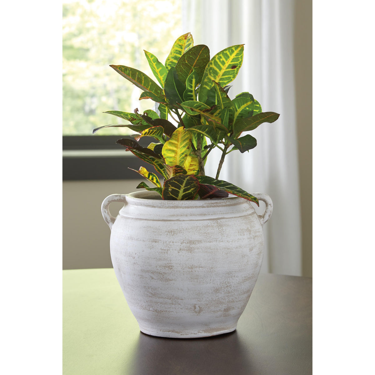 Signature Design by Ashley Meadie A2000787 Vase IMAGE 3